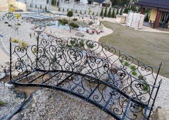 32-konstrukcje-stalowe-mosty-ogrodowe